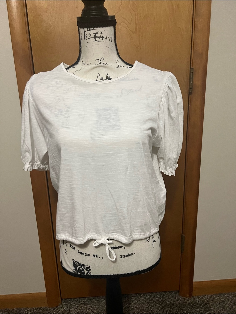 Levi's White Short-Sleeve Puff Sleeve Top with Drawstring Hem
